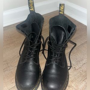 Size 6 Soft leather Dr Martins